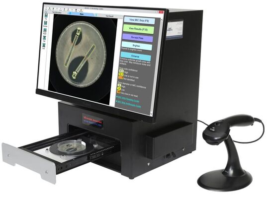 Automated reading of Liofilchem AST & ID products